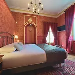 Chateau De Challanges